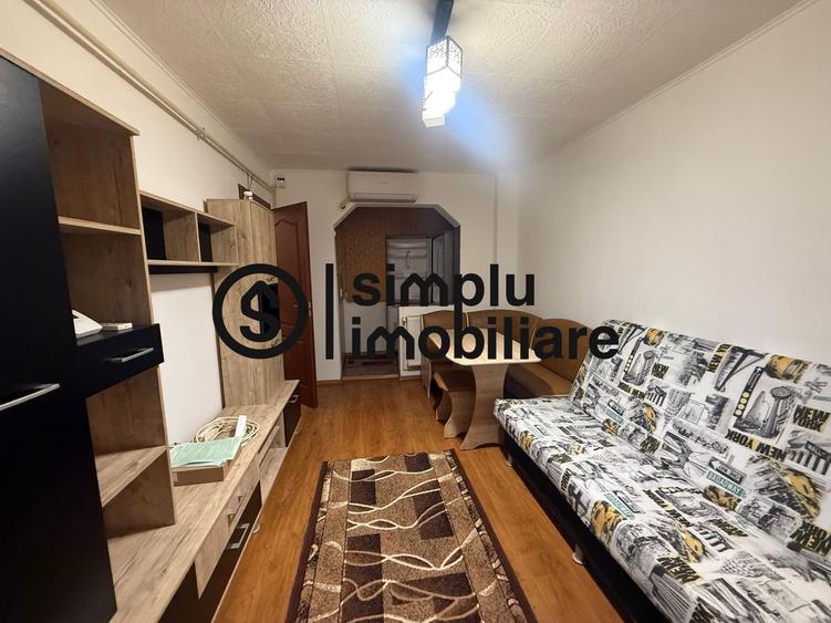 Apartament cu 3 camere semidecomandat, mobilat în Craiovița Nouă