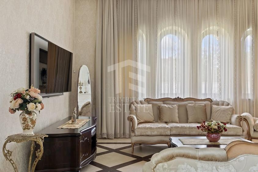 Casă cu Teren 1736 Mp în Mândruloc