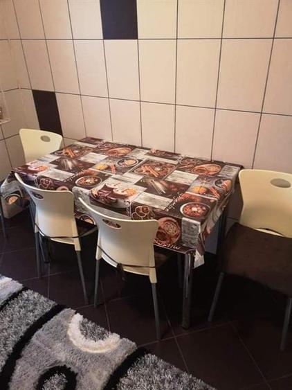 Apartament cu 2 camere decomandat, mobilat în Nicolina