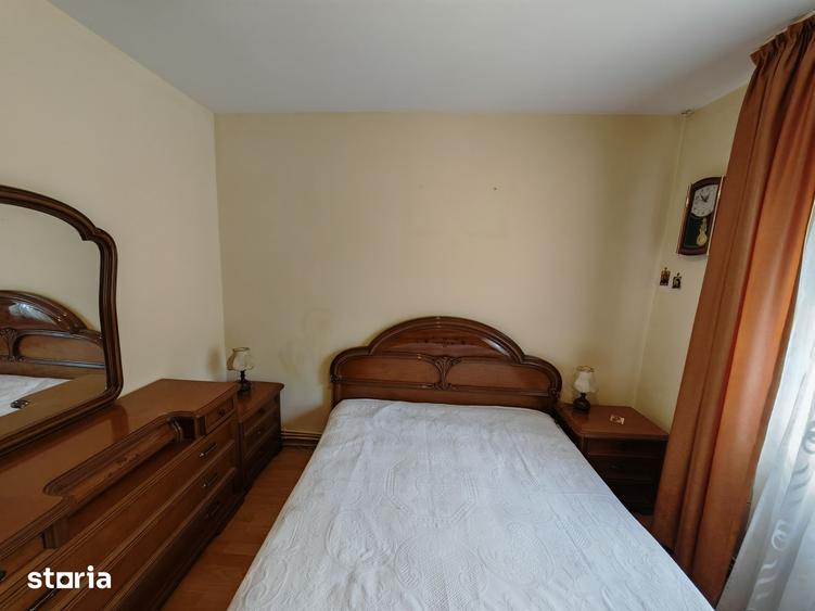 Apartament cu 2 camere decomandat în Republicii