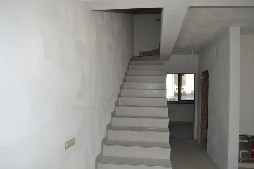 Duplex modern cu grădină și două locuri de parcare - 10