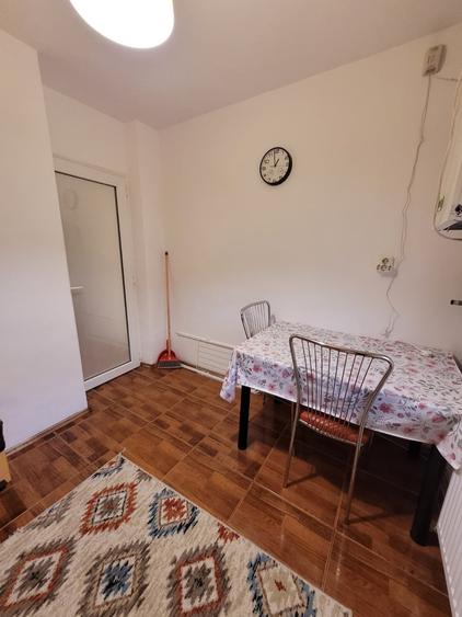Apartament cu 2 camere decomandat în Sud