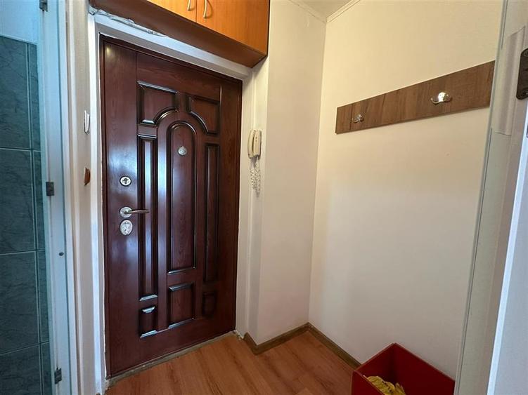 Garsonieră decomandată în Iosia