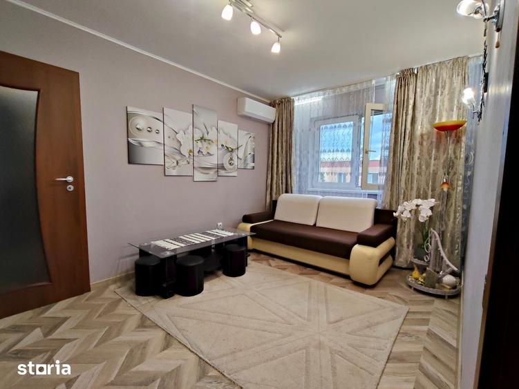 Apartament cu 3 camere în Florilor