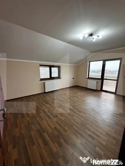 Casă cu 5 camere cu Teren 988 Mp în Central