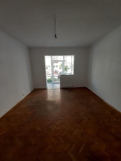 Apartament cu 2 camere în Florilor