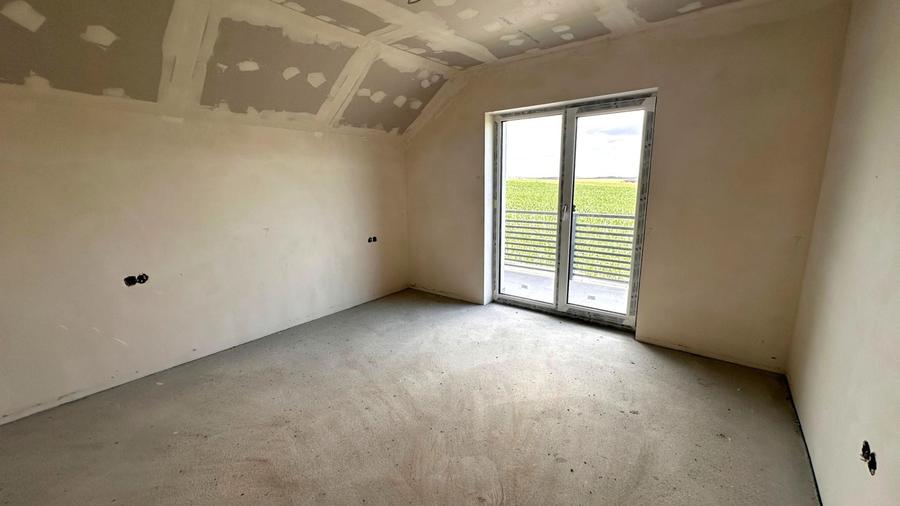 Casă cu 5 camere cu Teren 440 Mp în Șura Mică