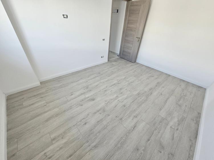 Apartament cu 2 camere decomandat în Haliu