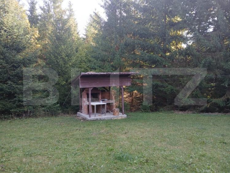 Casă individuală cu 6 camere cu Teren 1100 Mp în Vadu Negrilesei