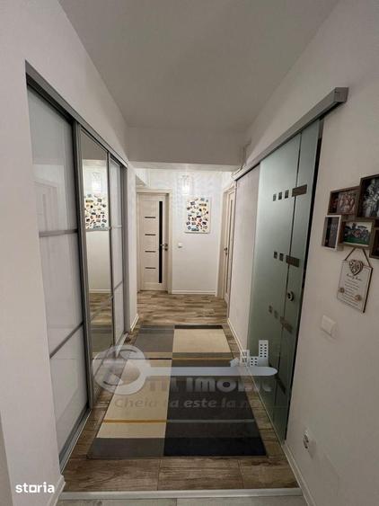 Apartament cu 3 camere decomandat, mobilat în Galata