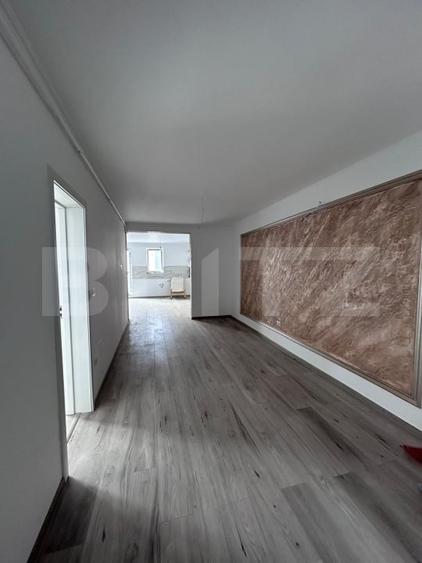 Apartament cu 3 camere semidecomandat în Nord