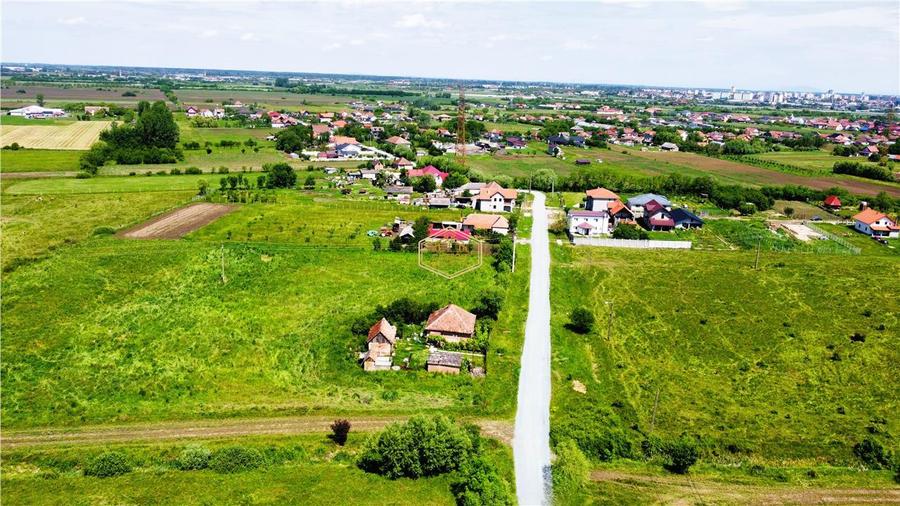 Teren Construcții extravilan de 10850 mp, în Sud