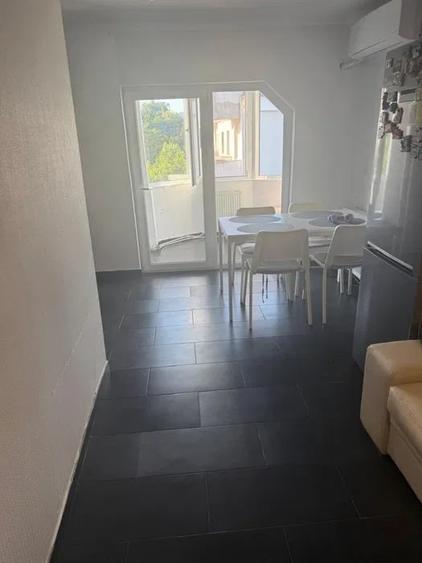 Apartament cu 2 camere decomandat, mobilat în Plopilor