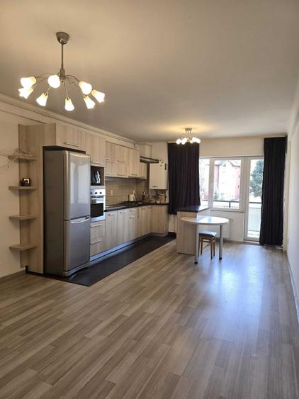 Apartament cu 3 camere decomandat în Baciu