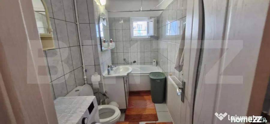 Apartament cu 3 camere decomandat în Central