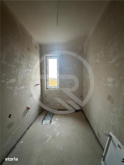 Casă cu 5 camere cu Teren 300 Mp în Central