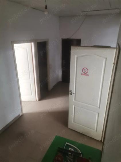 Casă cu 5 camere cu Teren 1000 Mp în Lupești