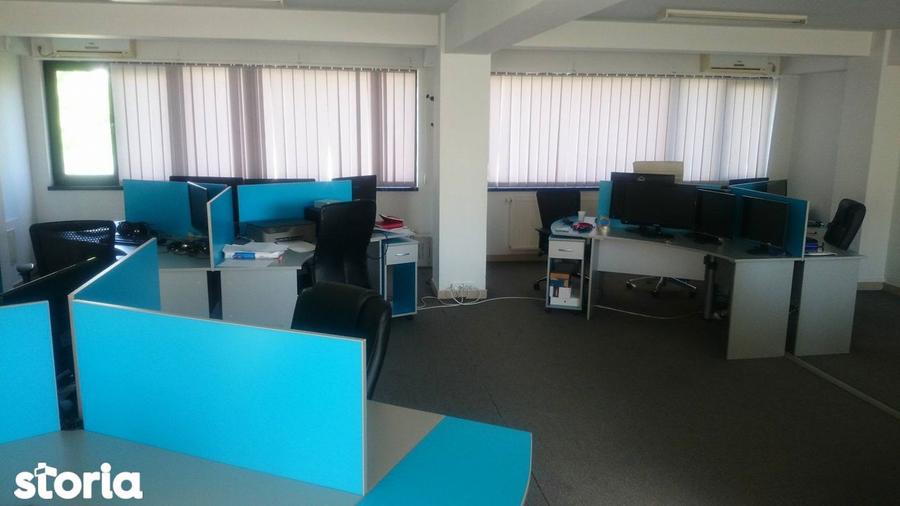 Spațiu comercial, de 250 mp, în Podu Roș