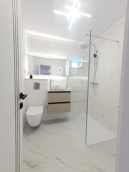 Apartament cu 2 camere decomandat în Noua