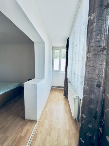 Apartament cu 3 camere decomandat în Răcădău