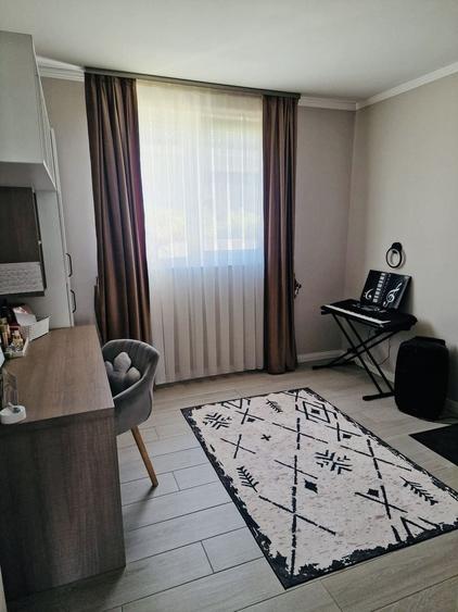 Duplex cu 4 camere cu Canalizare în Centura