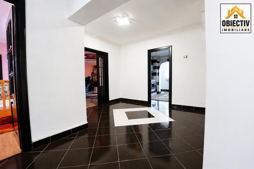 Apartament cu 3 camere decomandat în 1 Mai