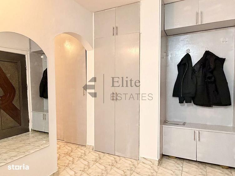 Apartament cu 3 camere decomandat în Rogerius