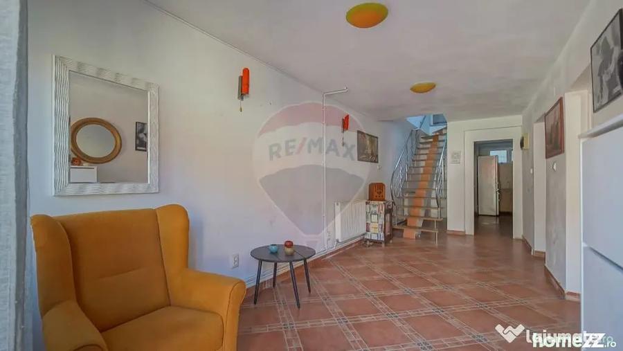 Casă cu 4 camere cu Teren 108 Mp în Schei