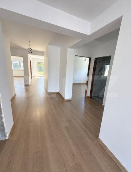 Casă individuală cu 5 camere cu Teren 500 Mp în Tărlungeni