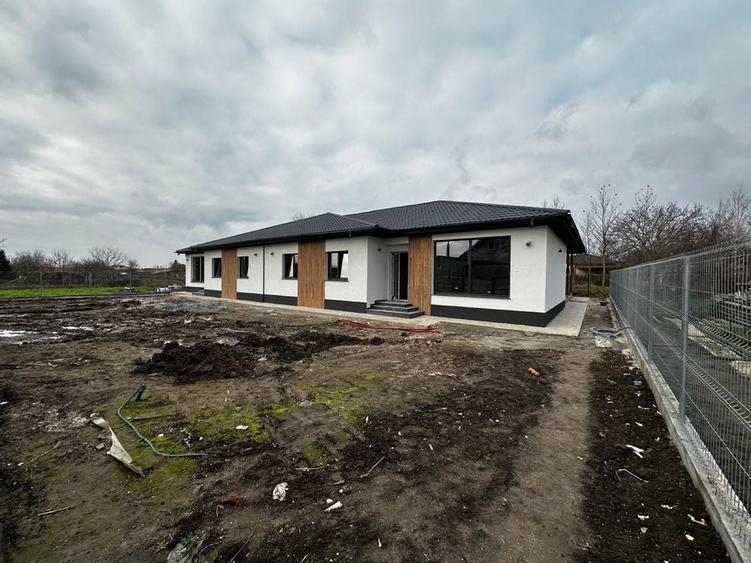 OFERTA -Casa de vanzare la sol Poiana Ovidiu - 3