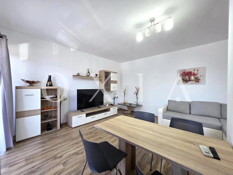 Apartament cu 3 camere decomandat în Buziașului