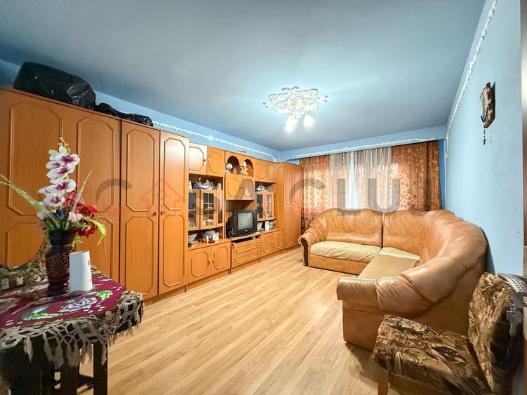 Apartament cu 2 camere decomandat, mobilat în Între Lacuri