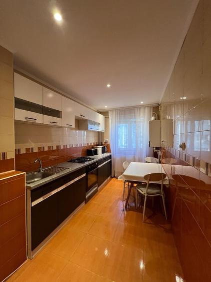 Apartament cu 2 camere decomandat în Dorobanți