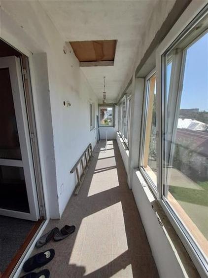 Casă cu 5 camere cu Teren 396 Mp în Traian