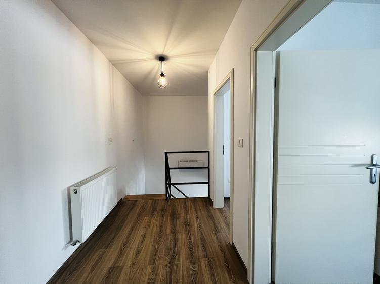 Apartament cu 3 camere semidecomandat, mobilat în Calea Urseni
