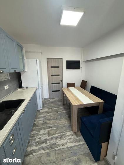 Apartament cu 2 camere decomandat în 1 Mai