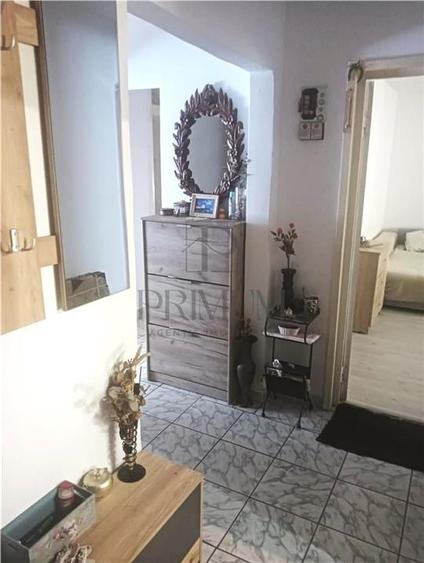 Apartament cu 3 camere decomandat în Dorobanților