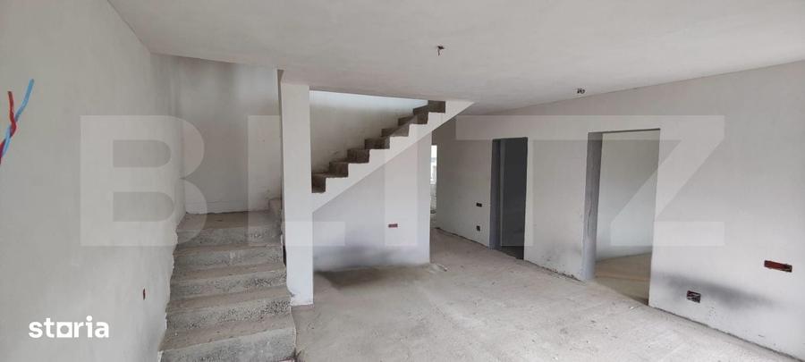 Casă cu Teren 1000 Mp în Ulmi
