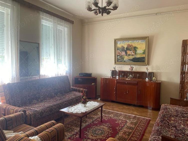 Casă cu 3 camere cu Teren 277 Mp în Sărmașu