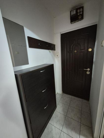 Apartament cu 2 camere semidecomandat în Prelungirea Ferentari
