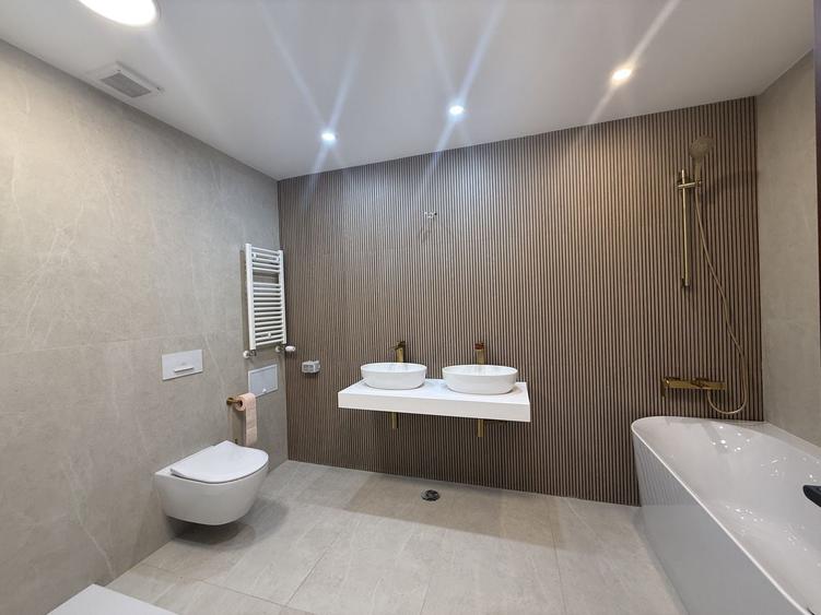 Apartament cu 3 camere semidecomandat, mobilat în Primăverii