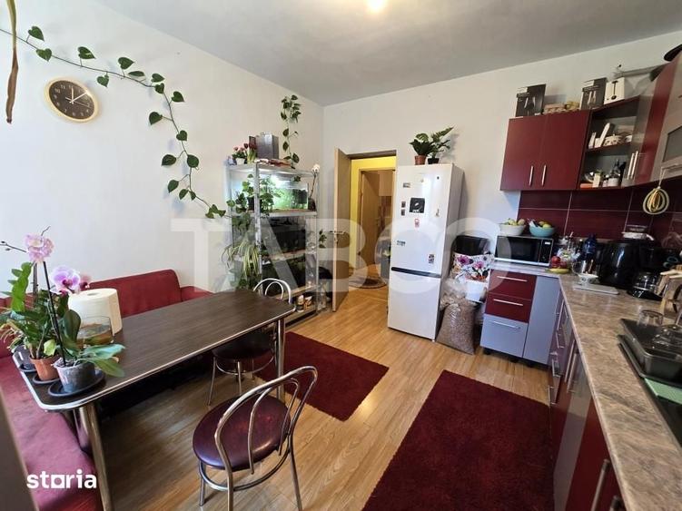 Apartament cu 2 camere decomandat în Est