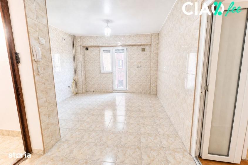 Apartament cu 4 camere decomandat în Virtuții