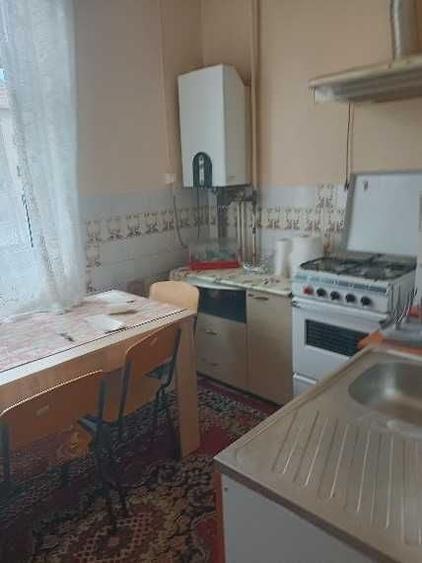 Apartament cu 3 camere decomandat în Exterior Vest