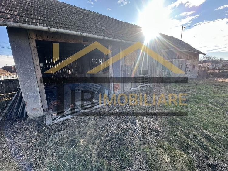 Casă individuală cu 4 camere cu Canalizare în Râciu