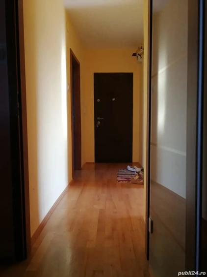 Apartament cu 4 camere decomandat în 1 Mai