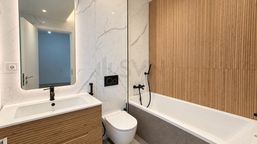 Apartament cu 3 camere decomandat în Herăstrău