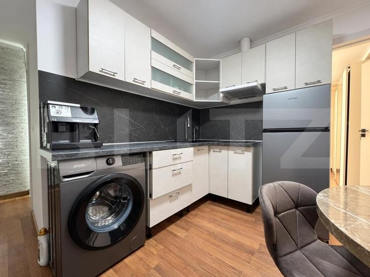 Apartament cu 3 camere semidecomandat, mobilat în Iosia