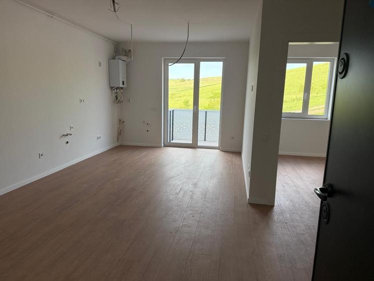 Apartament cu 3 camere decomandat în Apahida