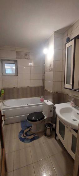 Inchiriez apartament 2 camere decomandat Centru, Barlad - 5